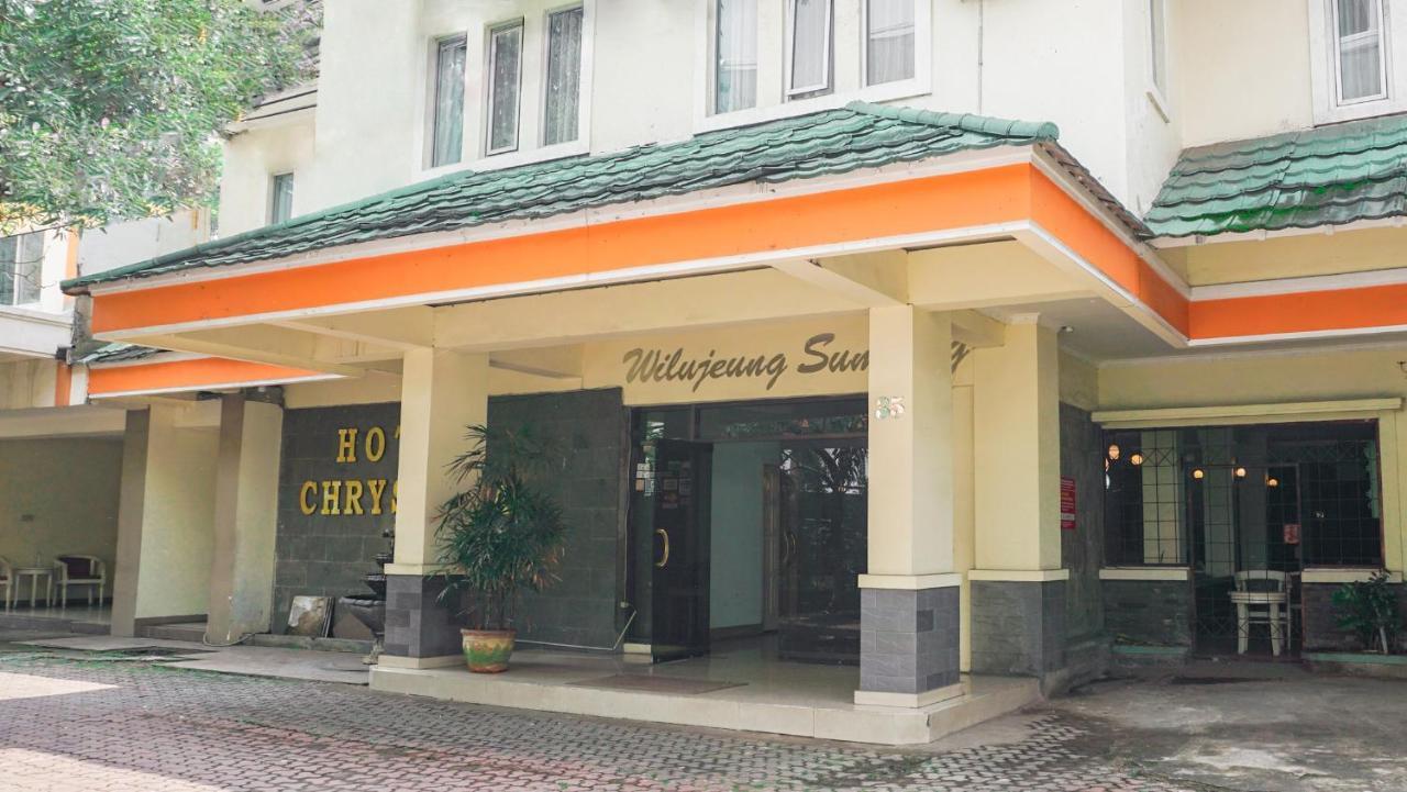 Oyo 2085 Chrysanta Hotel Bandung Exterior foto
